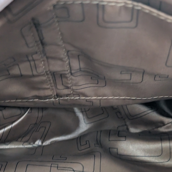 GUESS Green and Tan Women's Bag - Picture 17 of 17